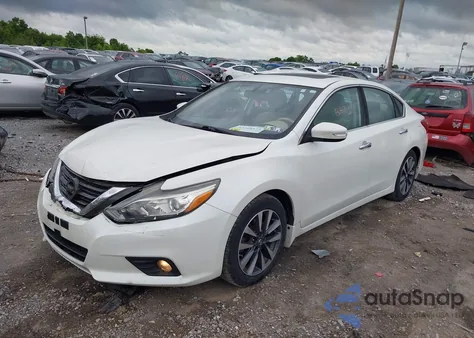 2016 Nissan Altima 2.5 Sv z USA, uszkodzony, nr VIN 1N4AL3AP1GC135110